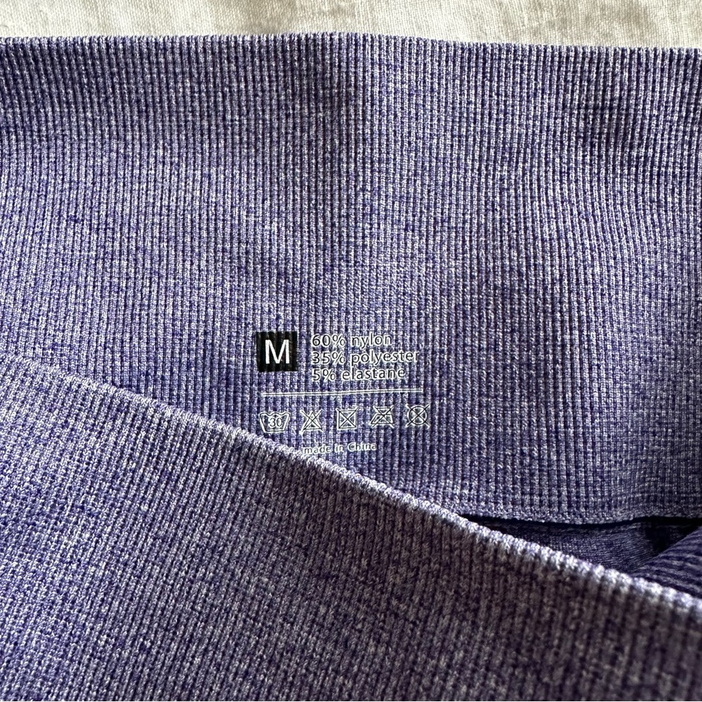 NWOT Seamless Lavender Women's High-Waist Leggings & Crop Top Set - Picture 5 of 8
